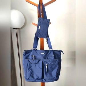 Baggallini Any Day Tote with RFID wristlet